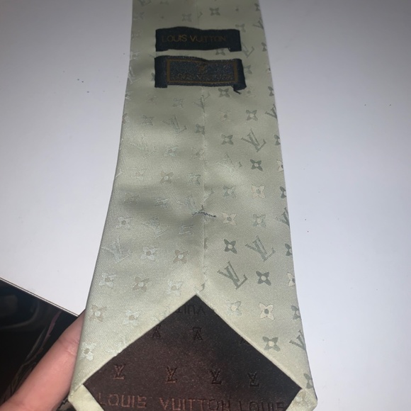 Vintage Louis Vuitton tie - Picture 5 of 6